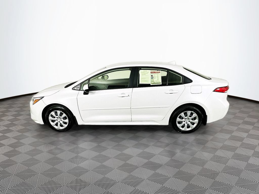 Used 2025 Toyota Corolla Hybrid Sedan FWD image 6