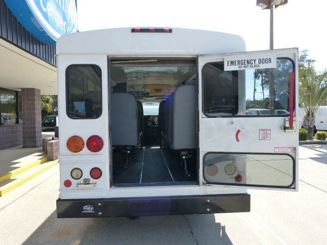 Used 2007 Chevrolet Express 3500 w/ School Bus Package RWD image 13