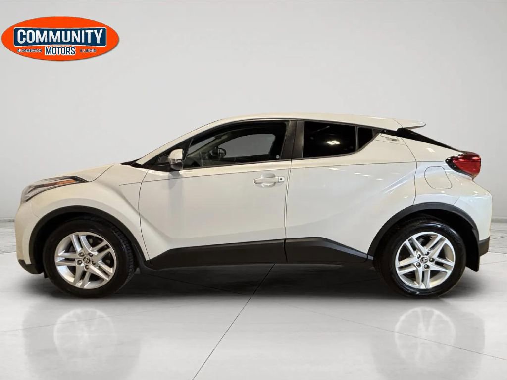 Used 2020 Toyota C-HR LE FWD image 2