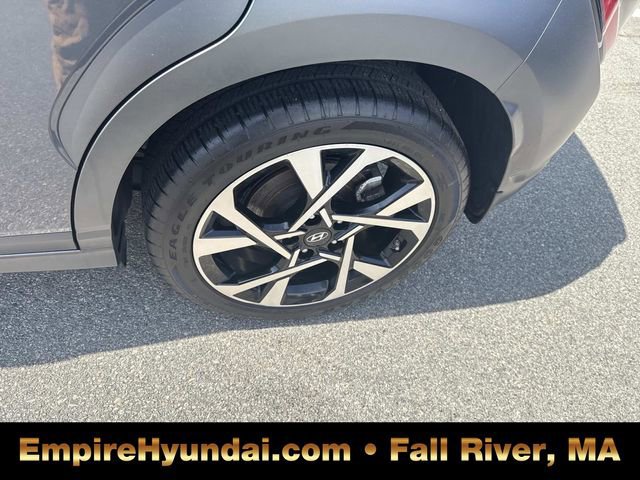Used 2023 Hyundai Kona Limited image 13