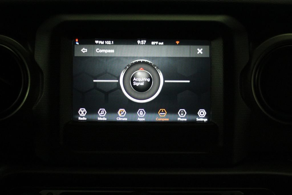 Used 2023 Jeep Gladiator Sport AWD/4WD image 22