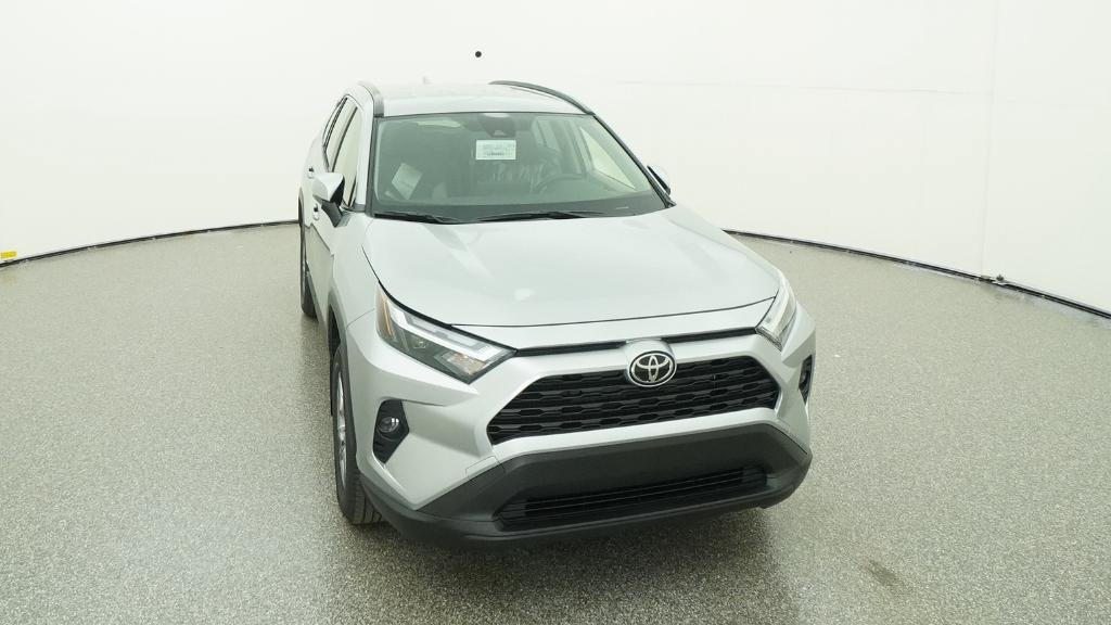 New 2025 Toyota RAV4 XLE AWD/4WD image 17