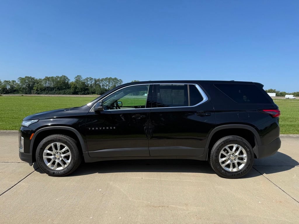 Used 2023 Chevrolet Traverse LS AWD/4WD image 8