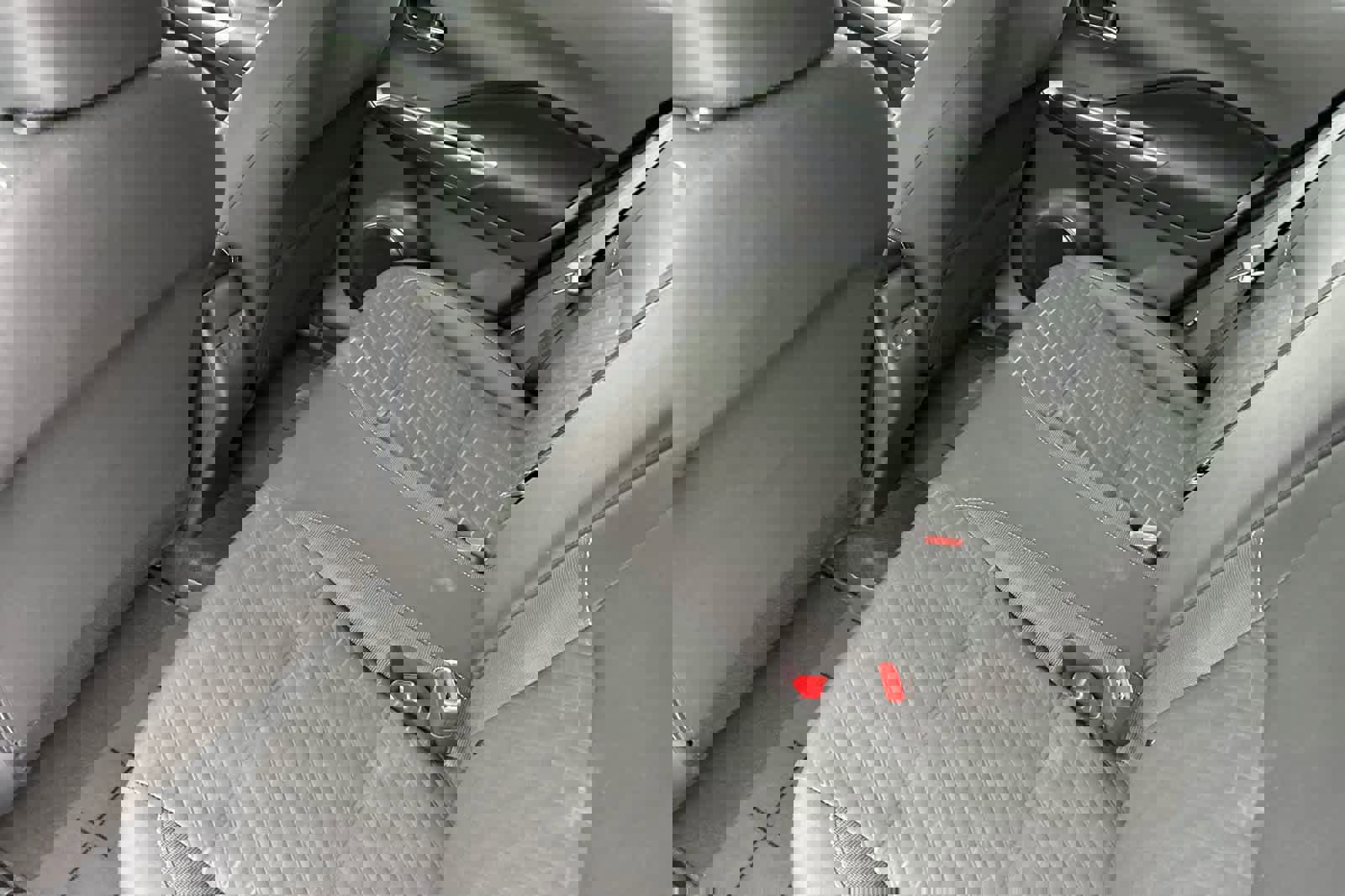 Used 2024 Nissan Kicks SV FWD image 4