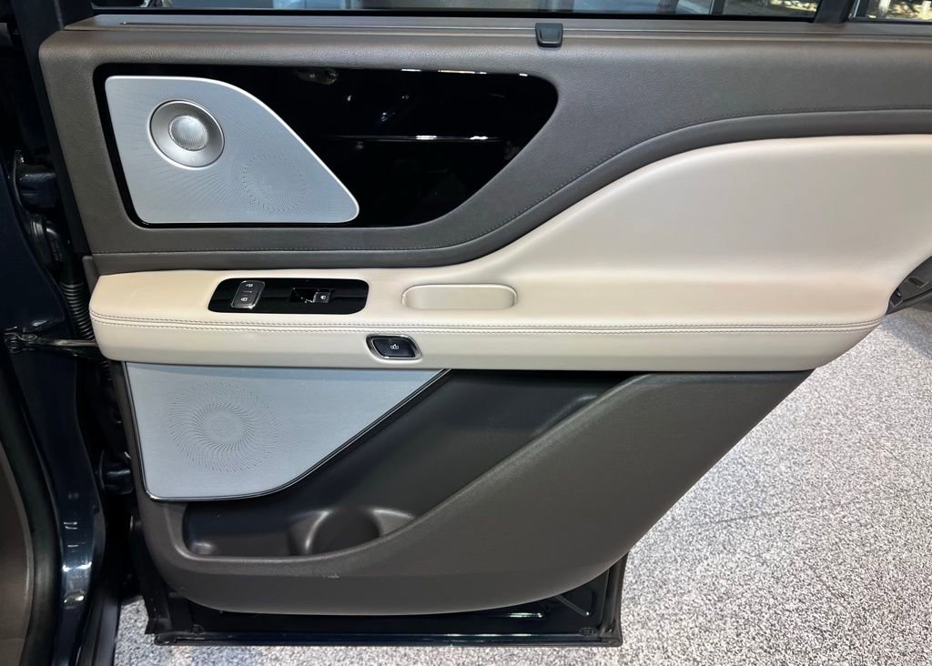 Used 2023 Lincoln Aviator Reserve w/ Equipment Group 201A image 57