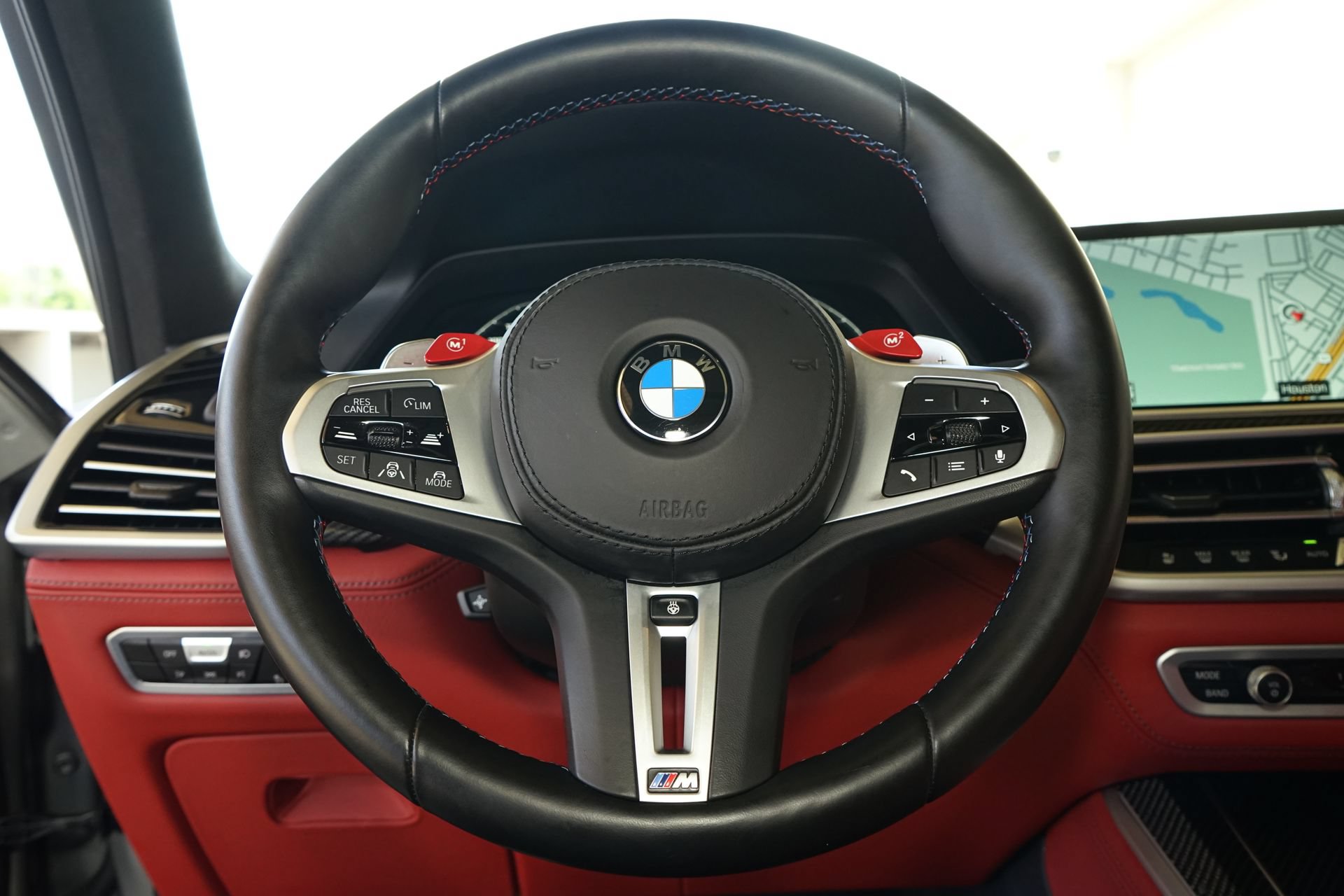 Used 2022 BMW X5 M w/ Executive Package AWD/4WD image 11