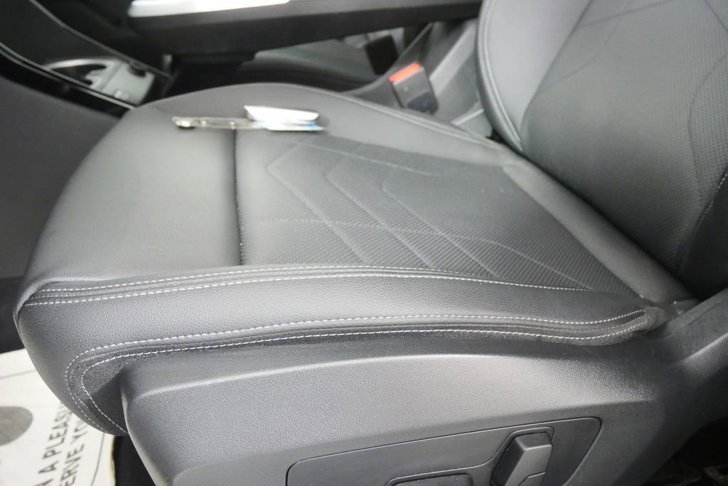 Certified 2023 BMW X1 xDrive28i AWD/4WD image 9