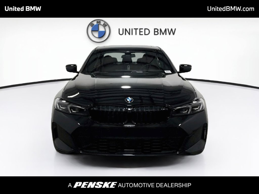 New 2026 BMW 330i Sedan w/ M Sport Package RWD image 2