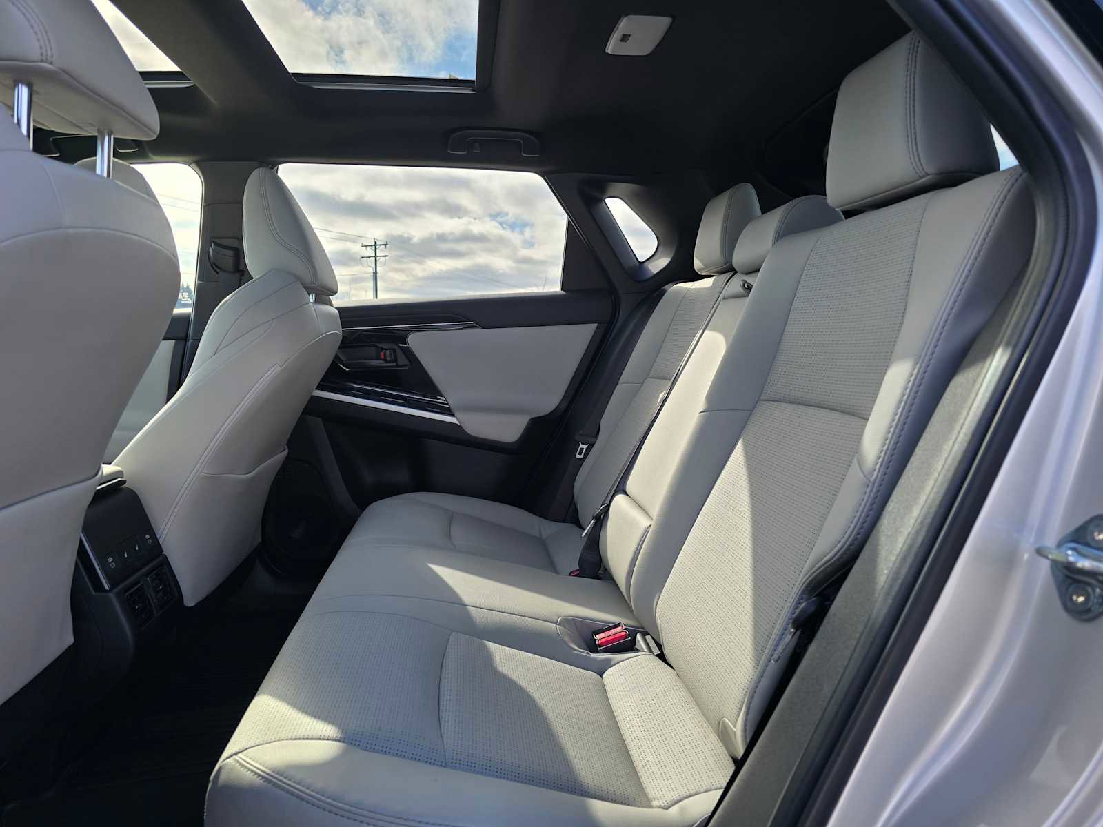 Certified 2025 Toyota bZ4X AWD image 16