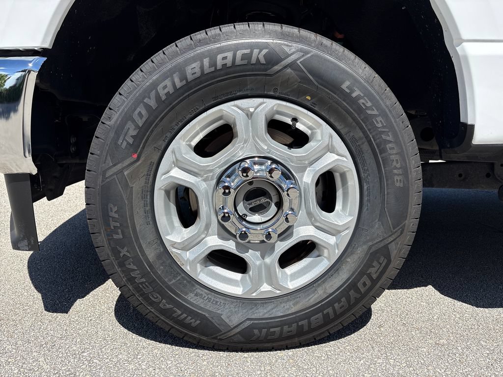 Certified 2025 Ford F250 XLT AWD/4WD image 14