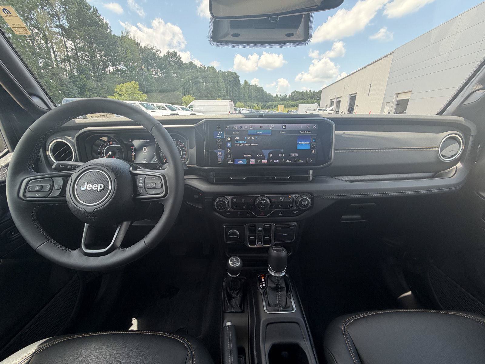 Used 2026 Jeep Gladiator Sport AWD/4WD image 7