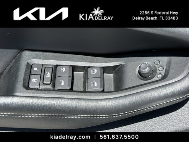 Used 2025 Jeep Grand Cherokee Laredo X w/ Luxury Tech Group I RWD image 16