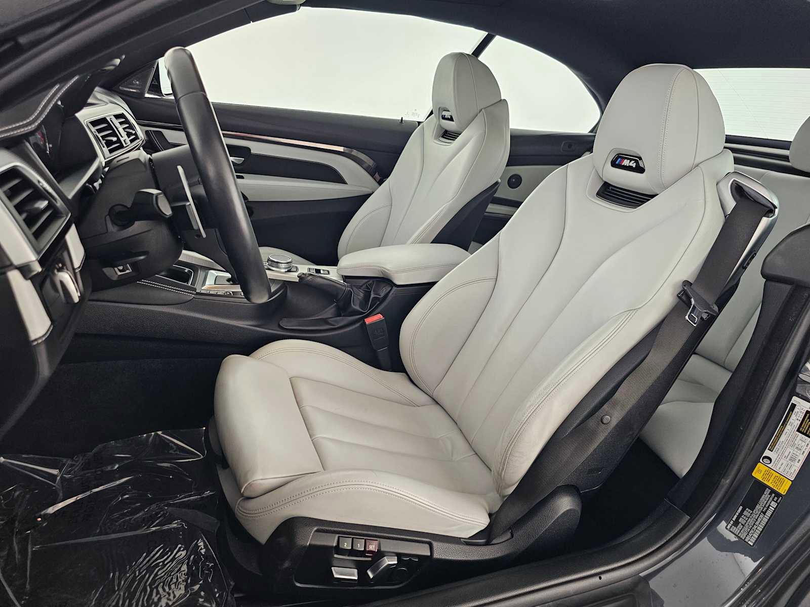 Used 2020 BMW M4 Convertible w/ M Driver's Package image 17