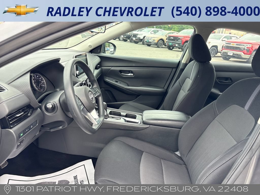 Used 2024 Nissan Sentra SV FWD image 5