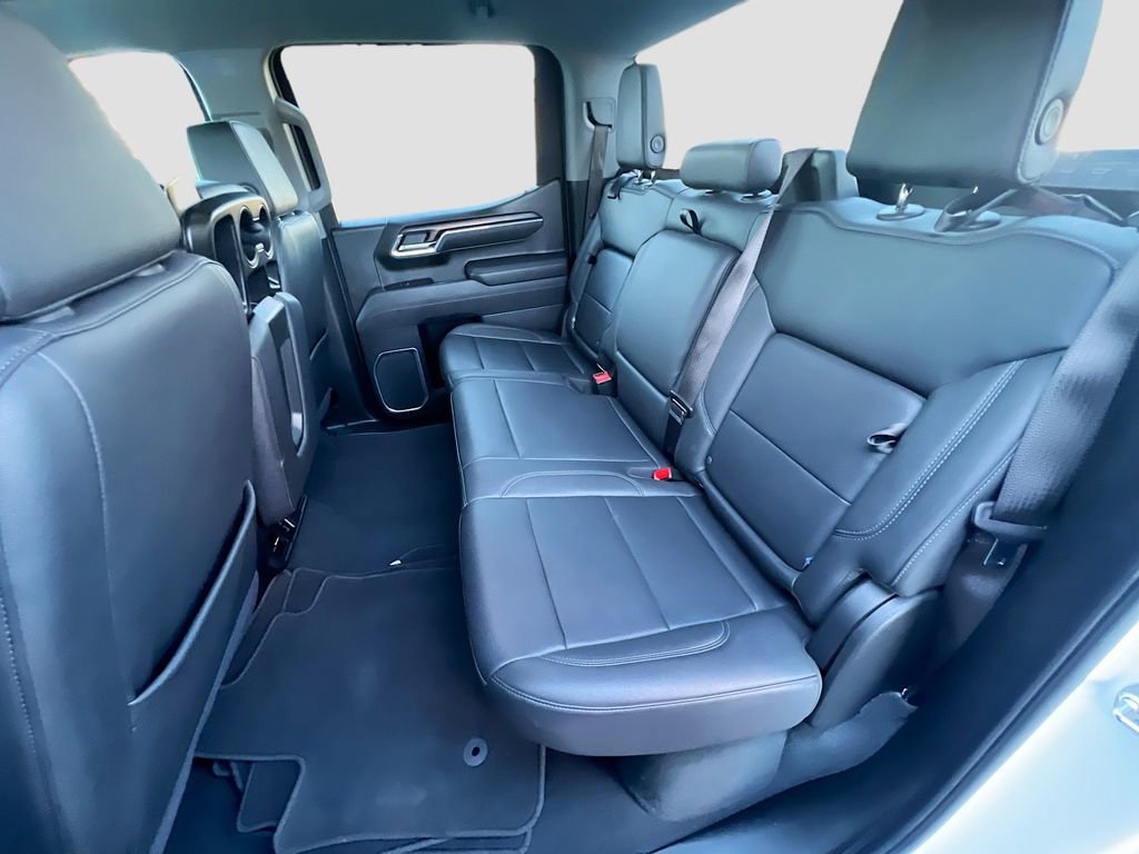 Used 2025 GMC Sierra 1500 SLT image 23