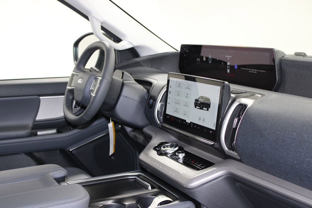 New 2026 Ford Expedition Active image 31