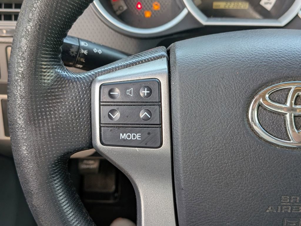 Used 2013 Toyota Tacoma PreRunner w/ SR5 Pkg RWD image 19