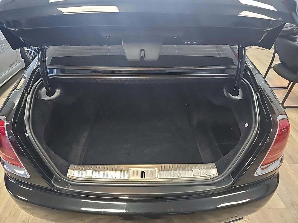 Used 2015 Rolls-Royce Wraith image 10