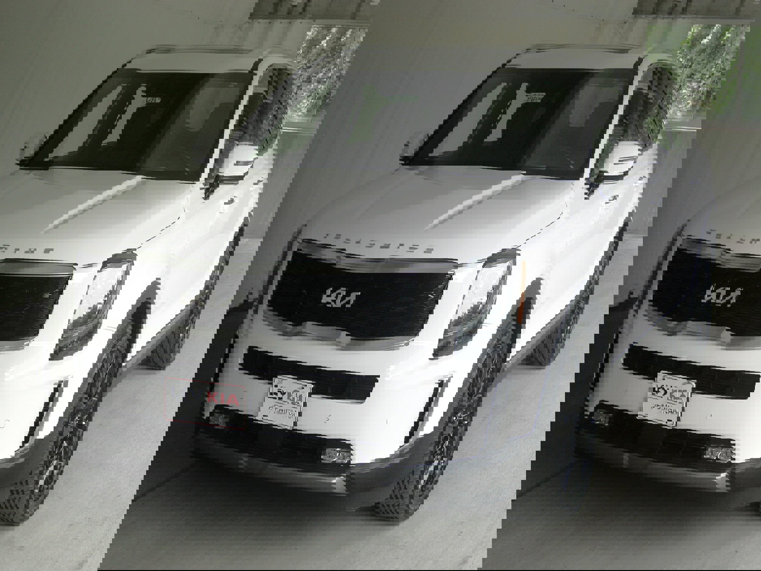 Certified 2022 Kia Telluride SX w/ SX Prestige Package image 24