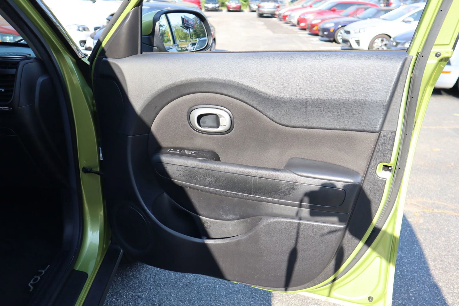 Used 2017 Kia Soul + FWD image 15