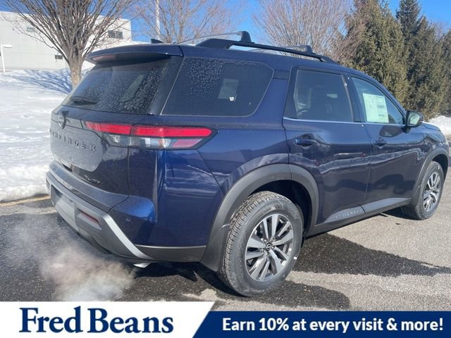 New 2026 Nissan Pathfinder SL image 10