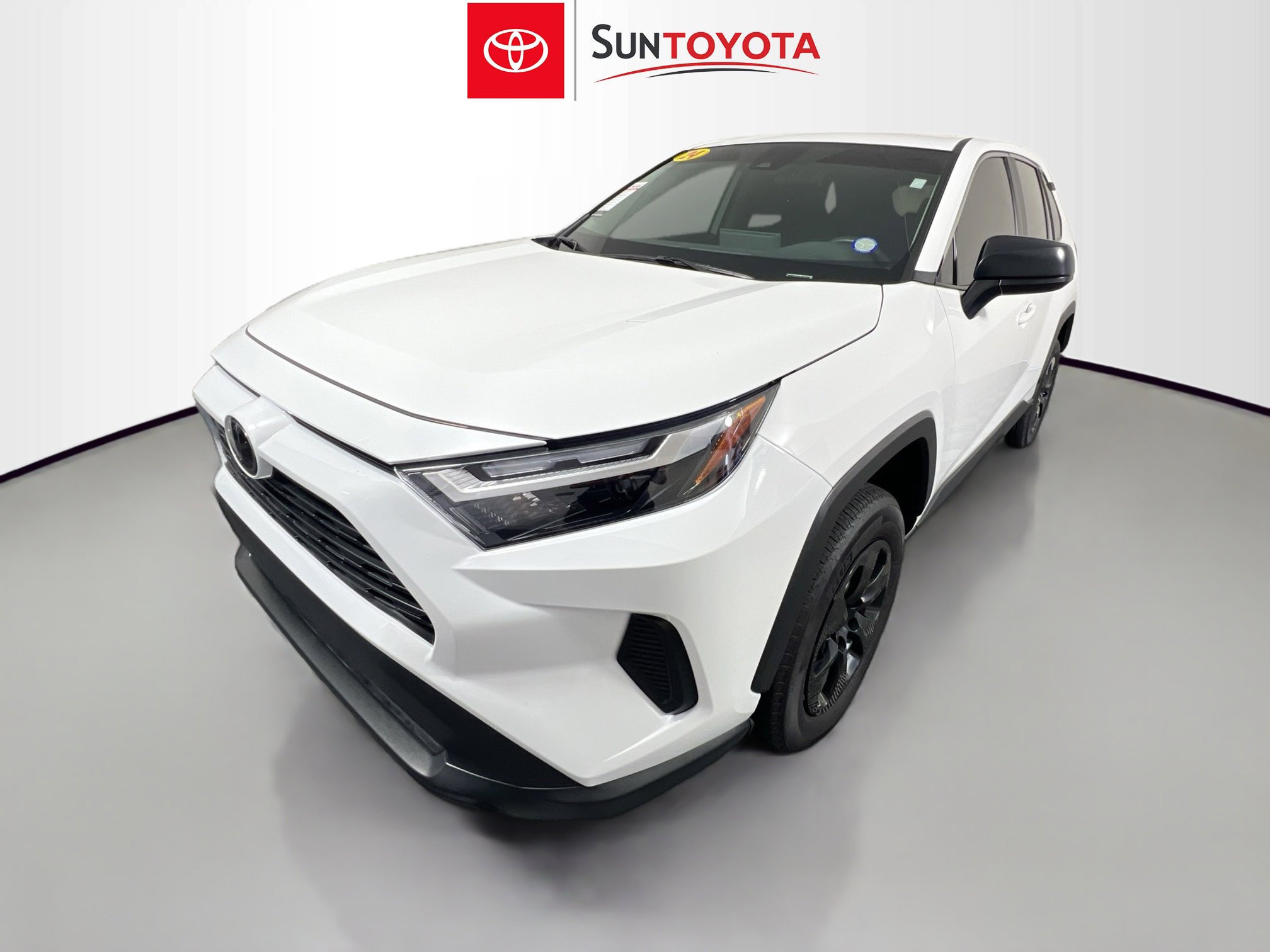 Used 2024 Toyota RAV4 LE image 9