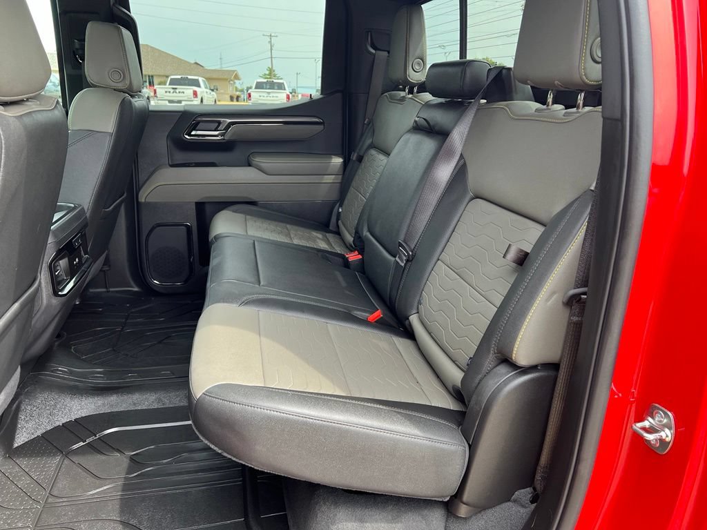 Used 2026 Chevrolet Silverado 1500 ZR2 w/ Dark Appearance Package AWD/4WD image 26