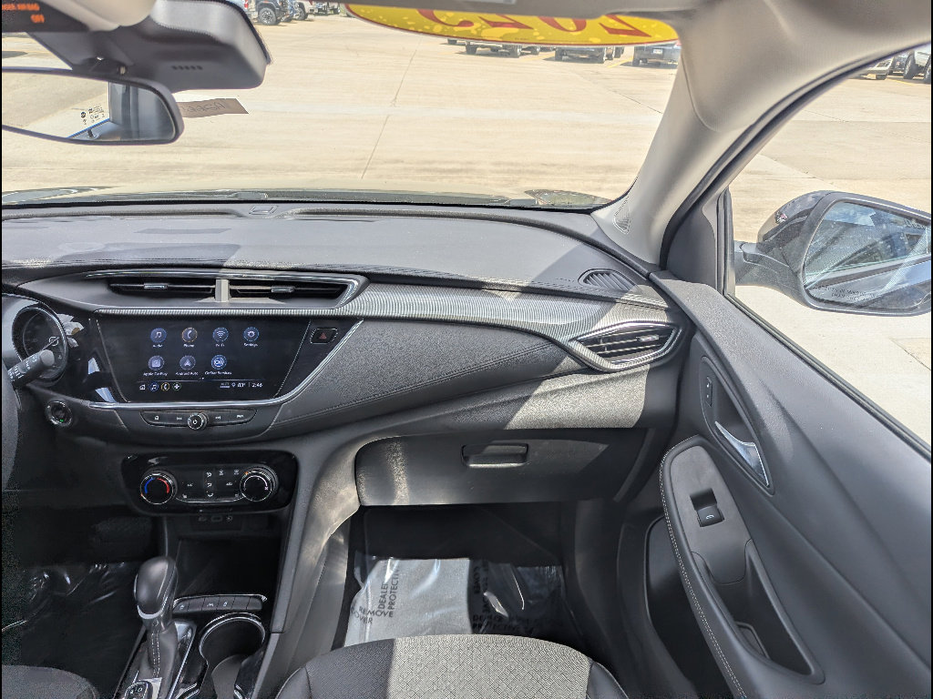 Used 2023 Buick Encore GX Preferred w/ Cold Weather Comfort Package FWD image 4