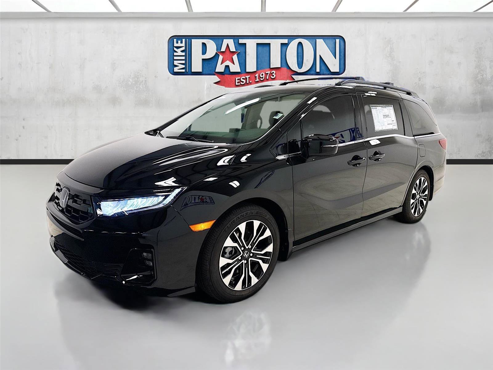 New 2026 Honda Odyssey Elite image 3