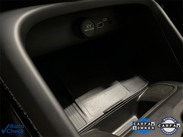 Used 2025 Volvo XC40 B5 Core image 49