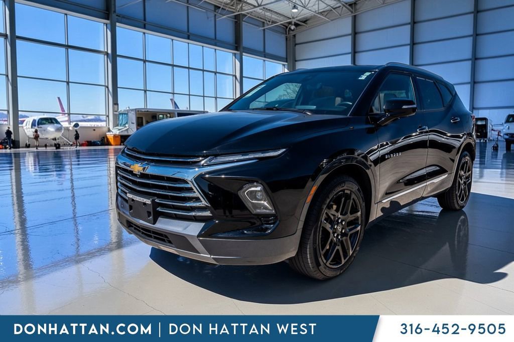Used 2023 Chevrolet Blazer Premier w/ Driver Confidence II Package AWD/4WD image 27