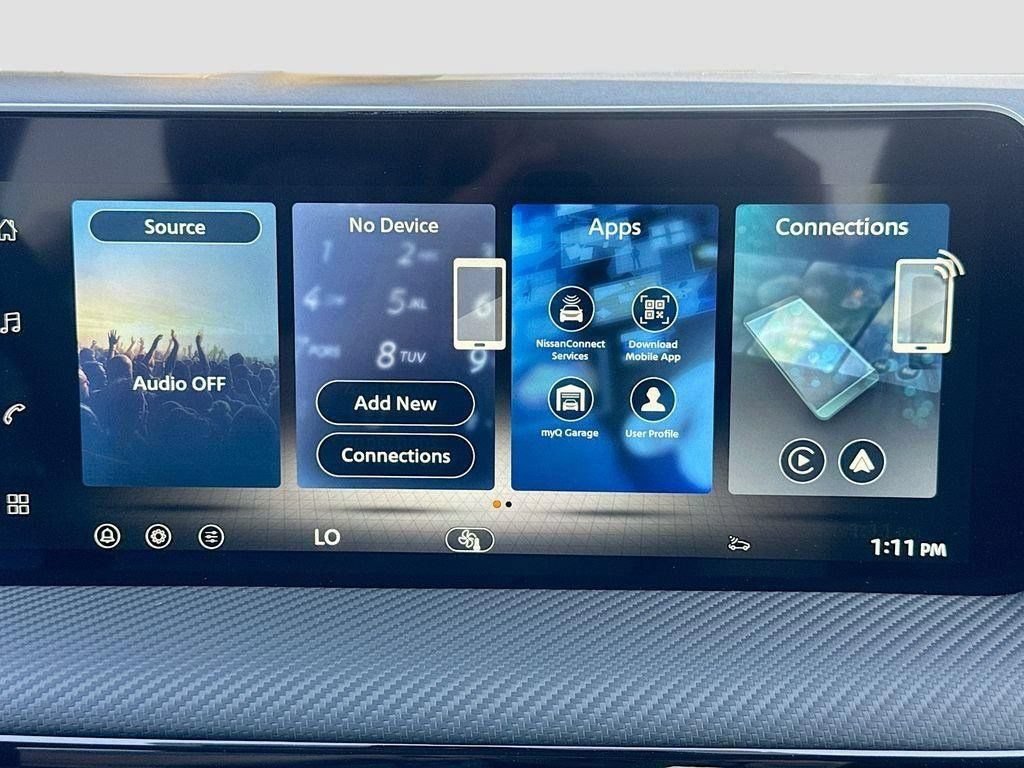 New 2026 Nissan Kicks SR w/ Illumination Package FWD image 14