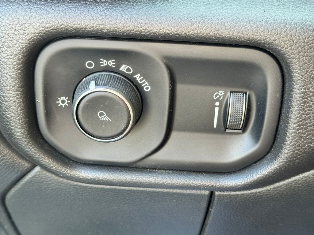 Used 2024 RAM 3500 Tradesman AWD/4WD image 31