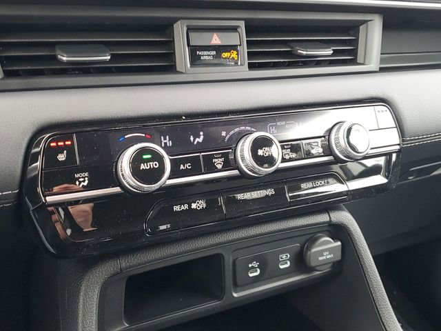 New 2026 Honda Pilot Touring image 24