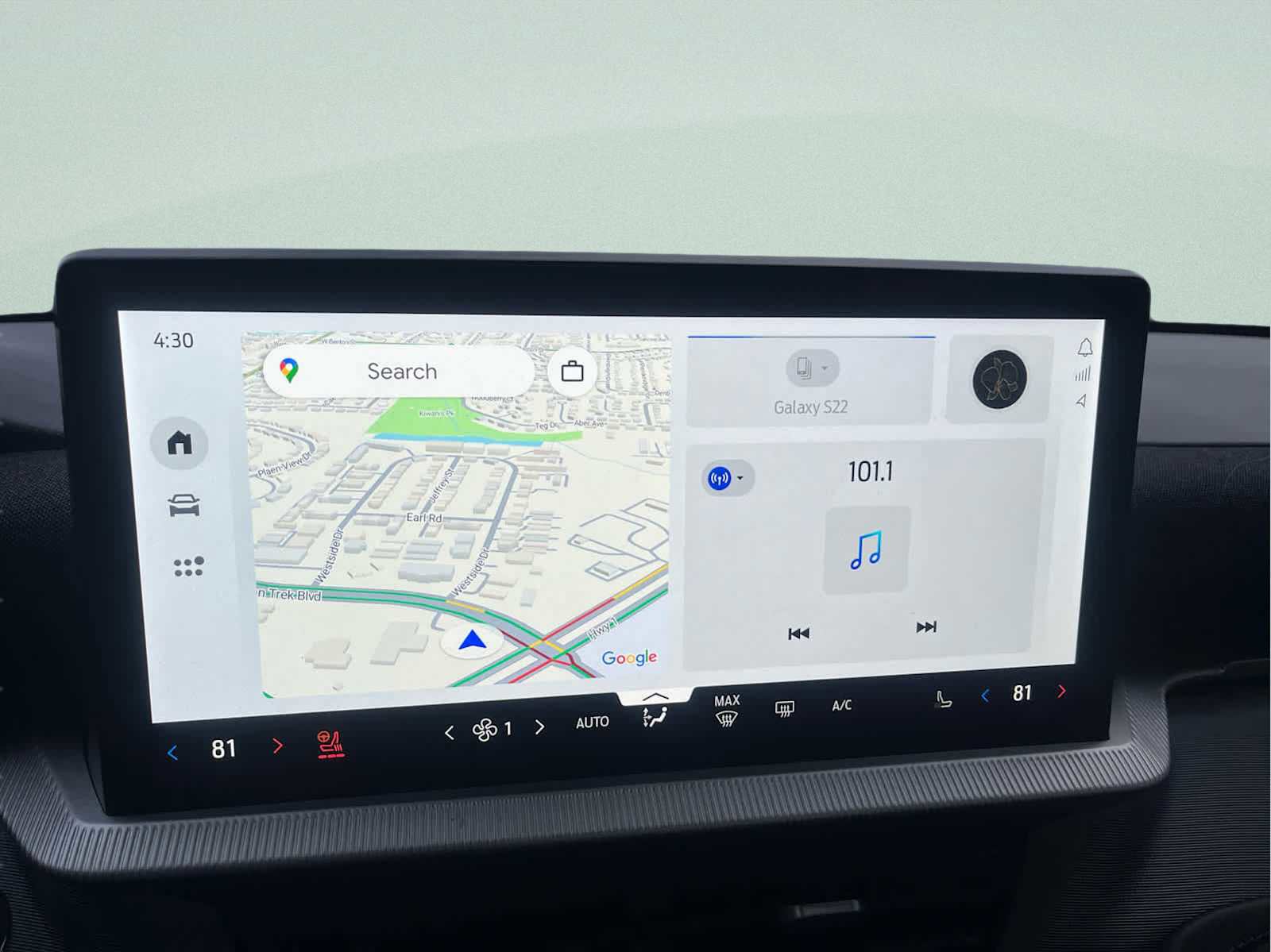 Used 2025 Ford Explorer ST w/ Sun And Sound Package image 26