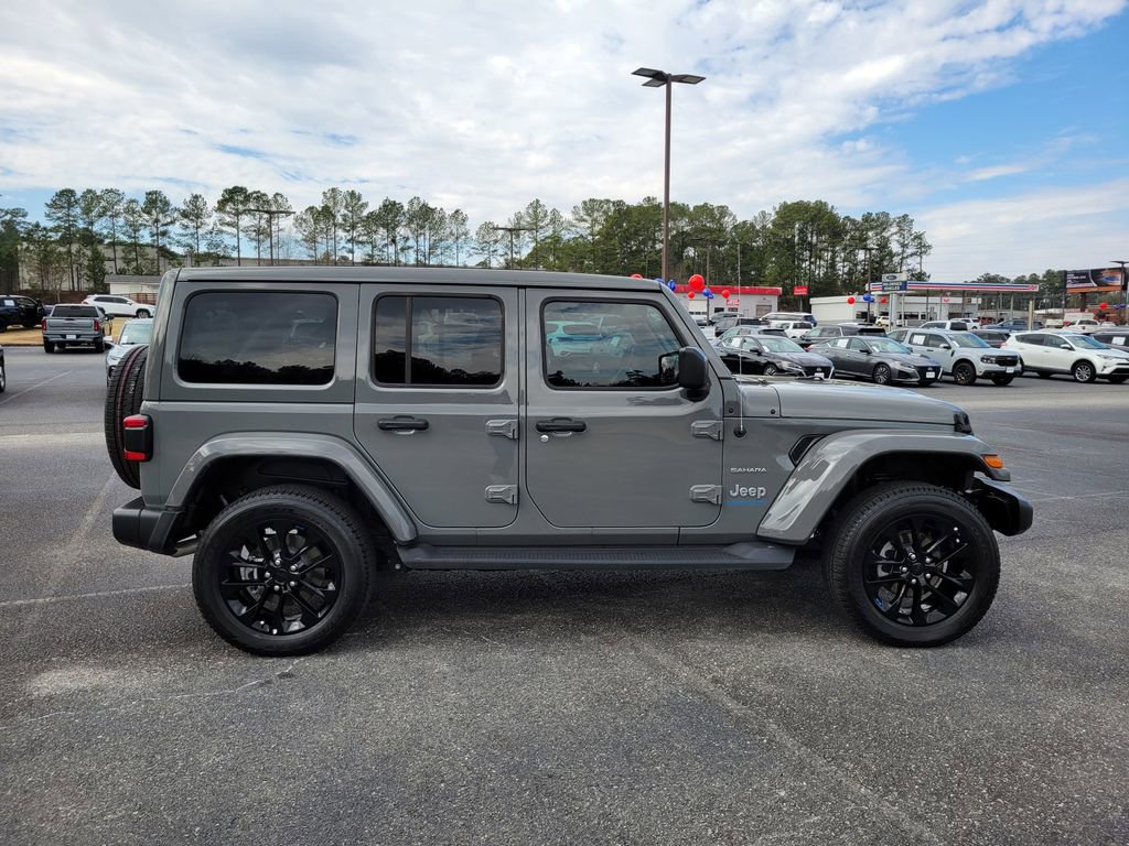 Used 2023 Jeep Wrangler Unlimited Sahara w/ Cold Weather Group image 6