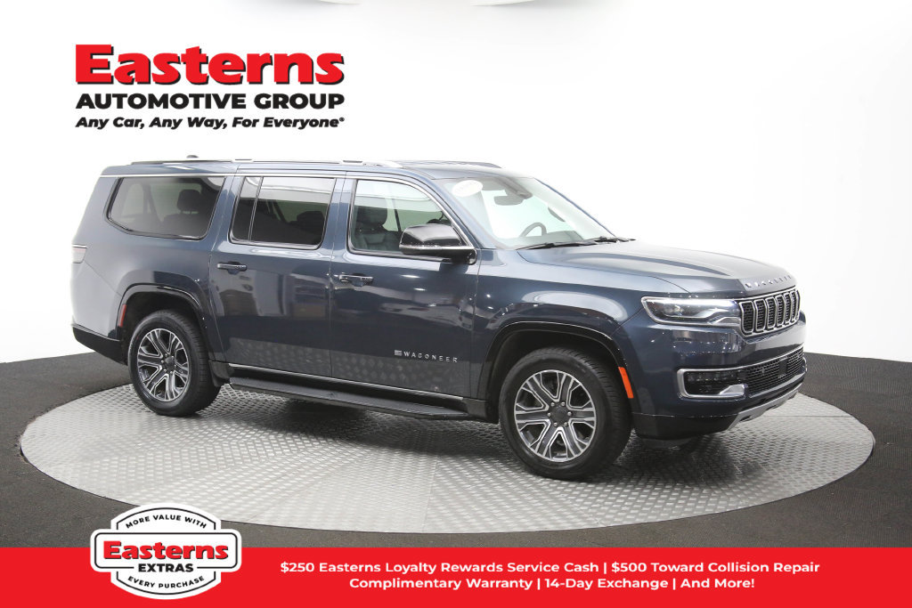 Used 2024 Jeep Wagoneer L Series II w/ Flexible Seating Group RWD image 55