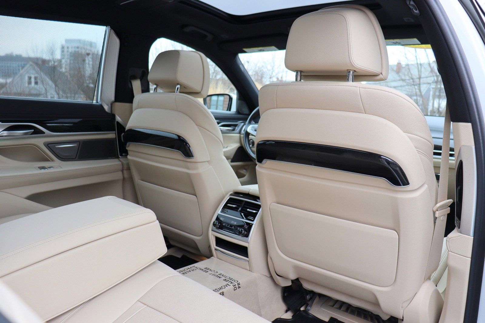Used 2019 BMW 740e xDrive w/ Executive Package AWD/4WD image 19