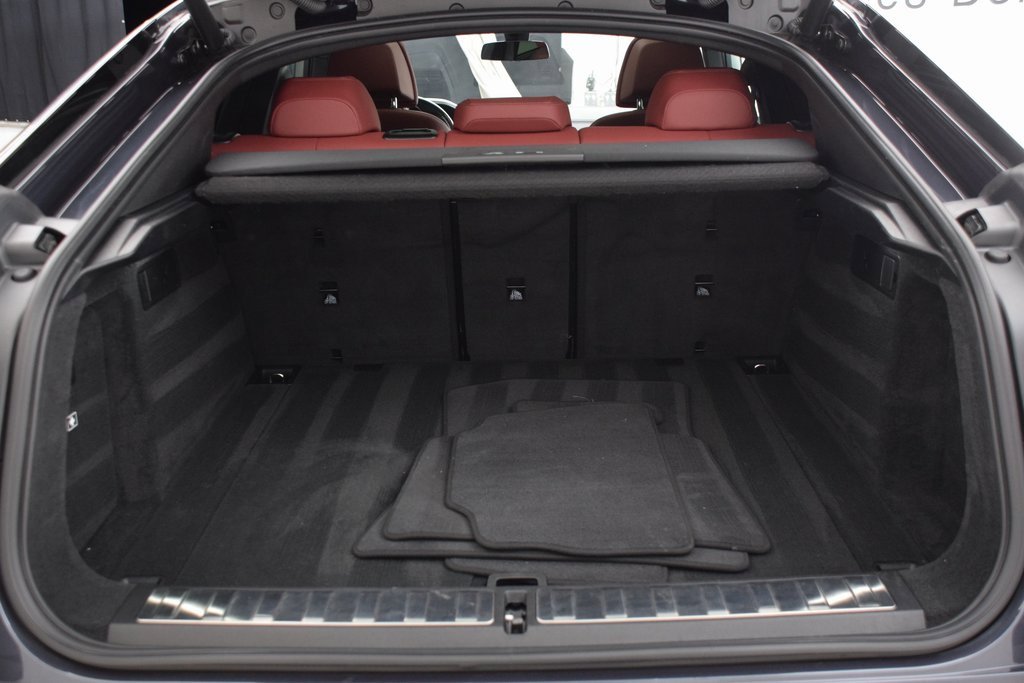 Used 2022 BMW X6 M50i w/ Executive Package image 32