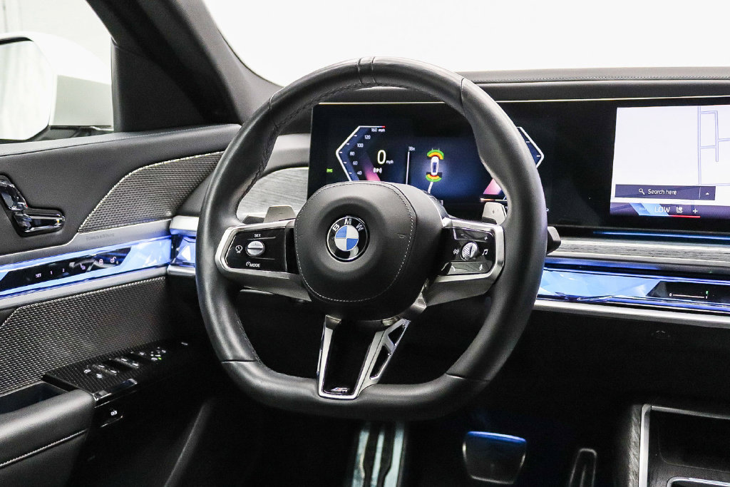 Used 2023 BMW 740i w/ Parking Assistance Package RWD image 16