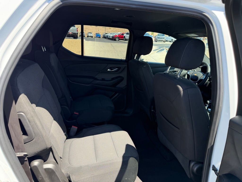 Used 2023 Chevrolet Traverse LT AWD/4WD image 16