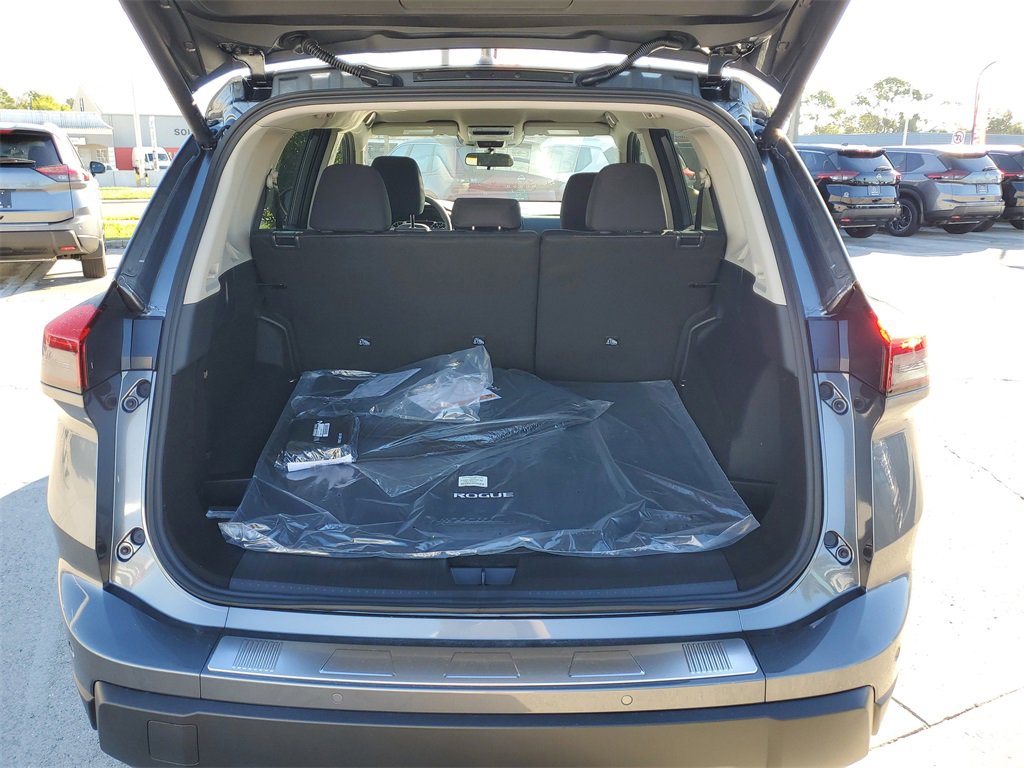 New 2026 Nissan Rogue SV image 3