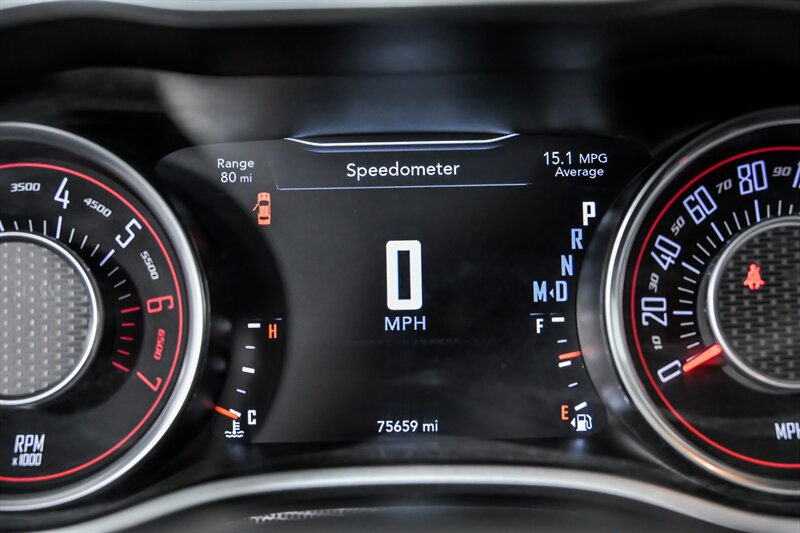 Used 2016 Dodge Challenger R/T Scat Pack w/ Leather Interior Group image 23