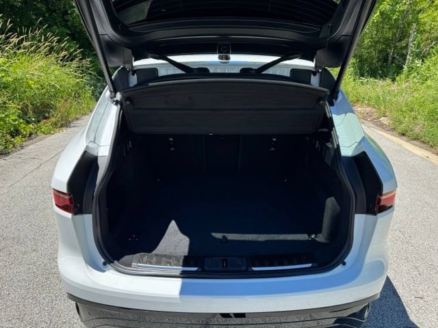 Used 2023 Jaguar F-PACE S AWD/4WD image 14