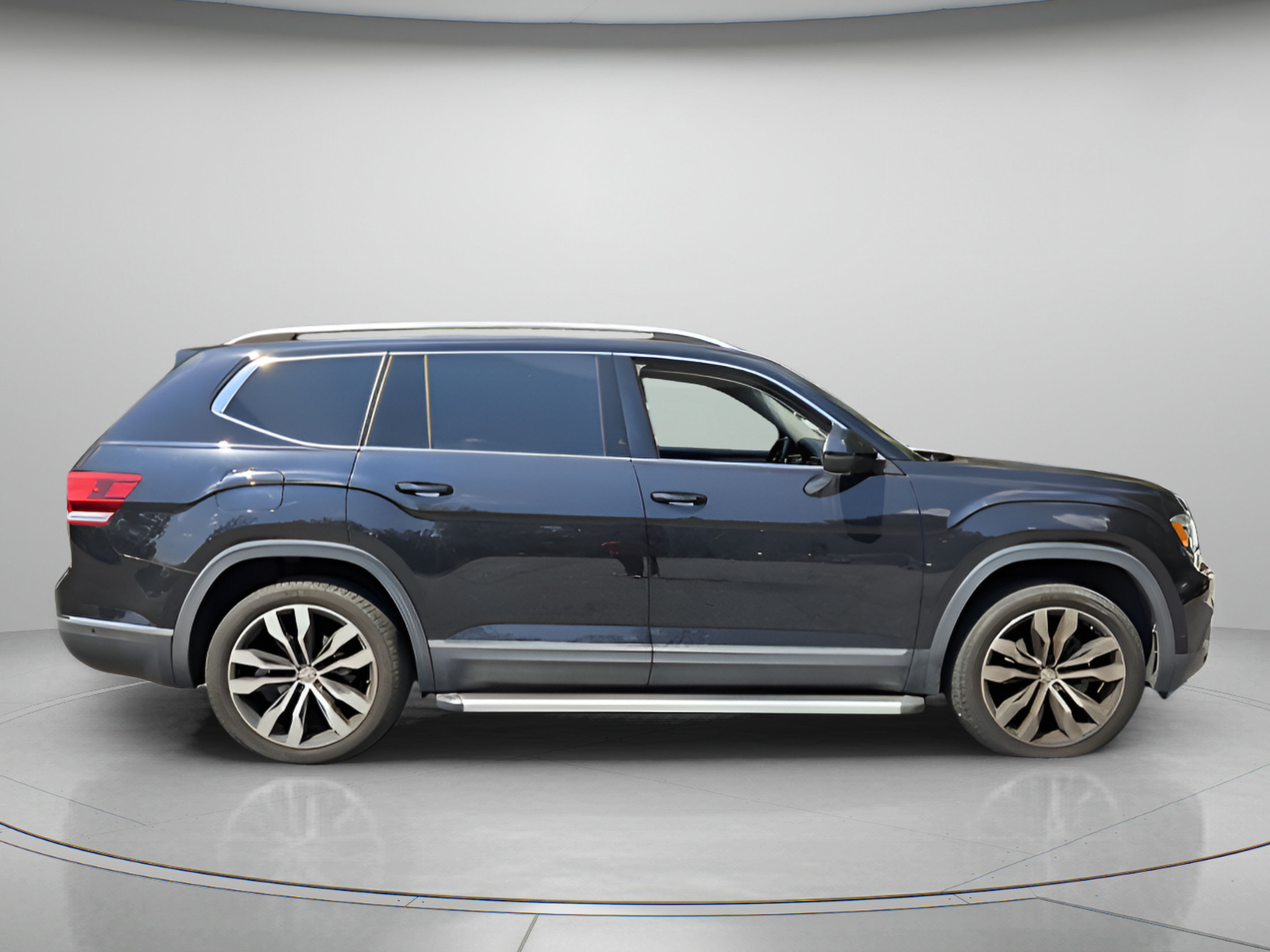 Used 2019 Volkswagen Atlas SEL Premium AWD/4WD image 6