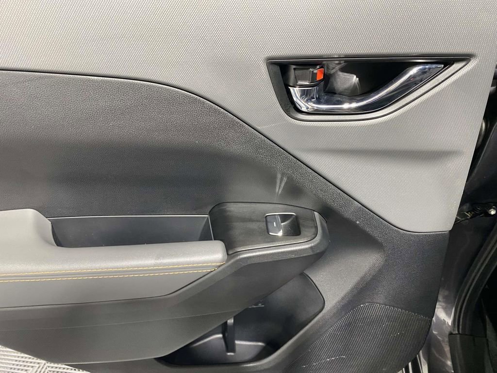 Used 2025 Subaru Crosstrek 2.5i Limited w/ Popular Package #4A image 16