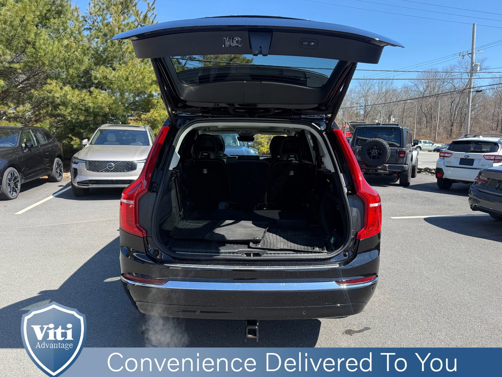 Certified 2025 Volvo XC90 B6 Plus w/ Protection Package Premier image 23