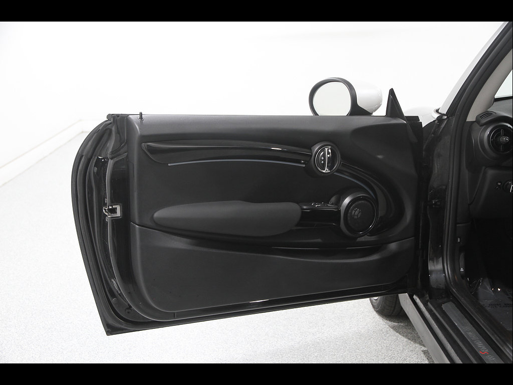 Used 2024 MINI Cooper S FWD image 4