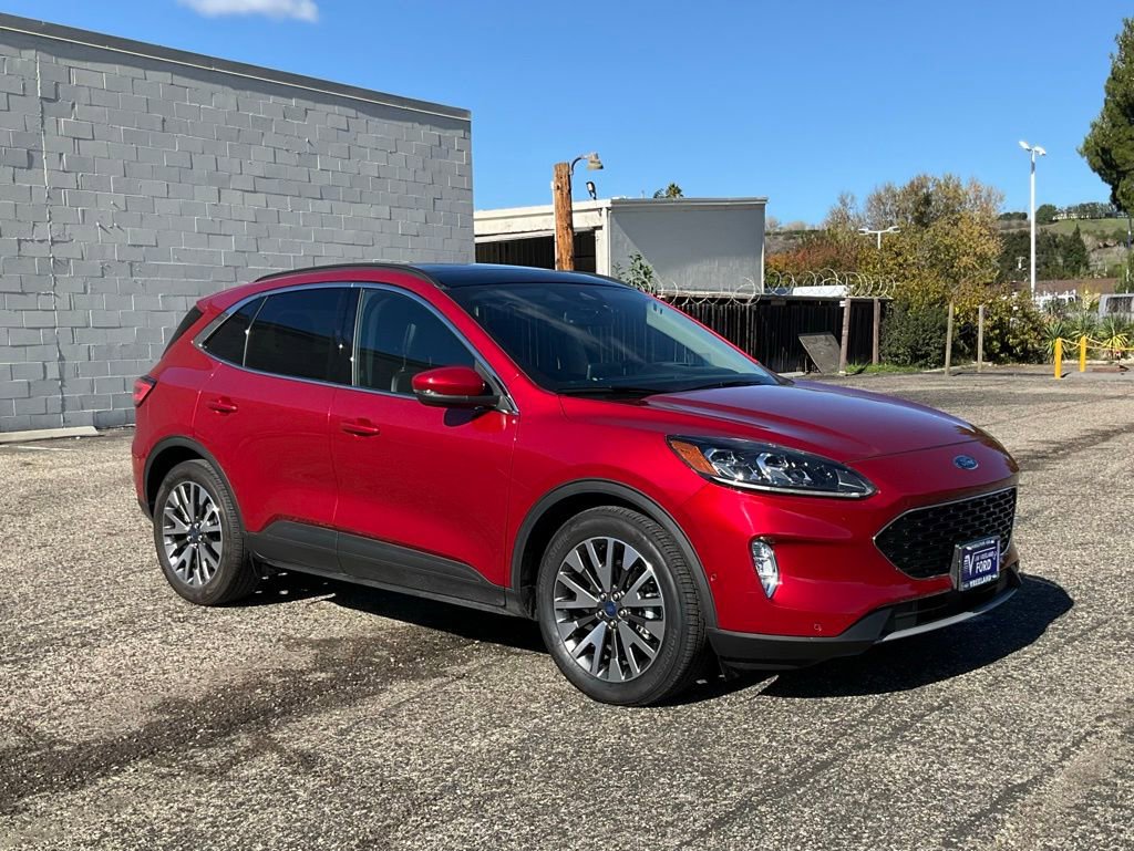 Used 2020 Ford Escape Titanium image 8