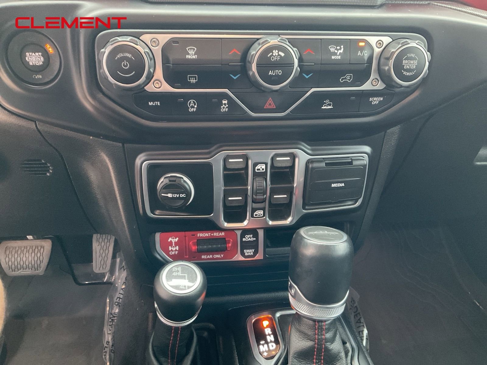 Used 2021 Jeep Gladiator Rubicon w/ Uconnect 4C Nav & Sound Group image 13